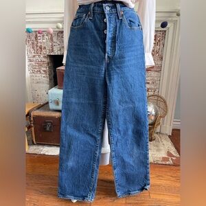 Levis ribcage straight